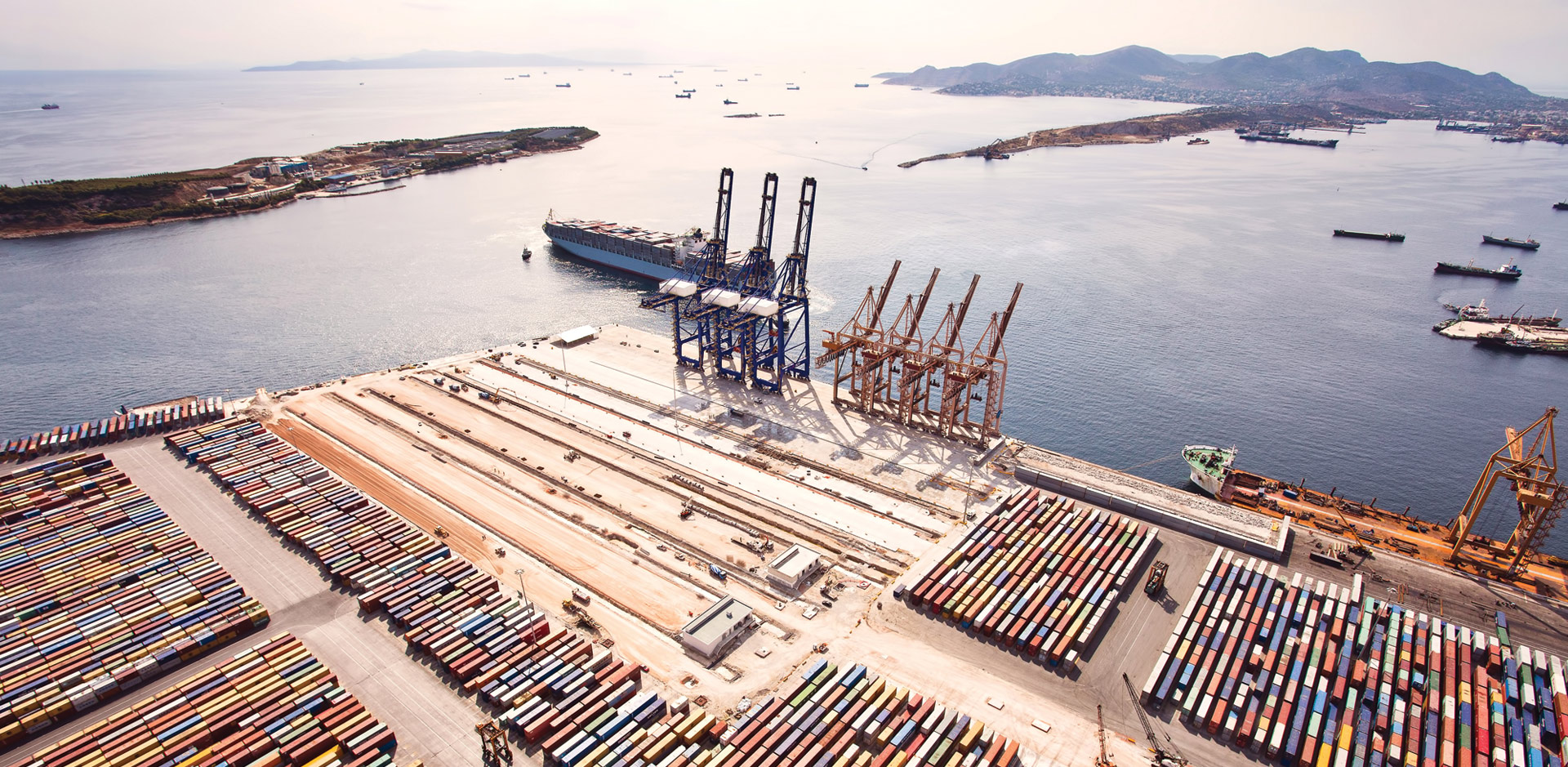 International cargo freight shipping yard